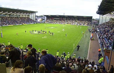 Widnes to play on artificial pitch