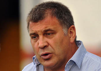 Wane puts contract talks on hold