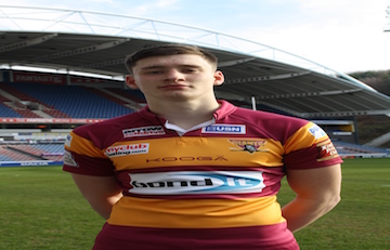 Wood promoted into Giants first team