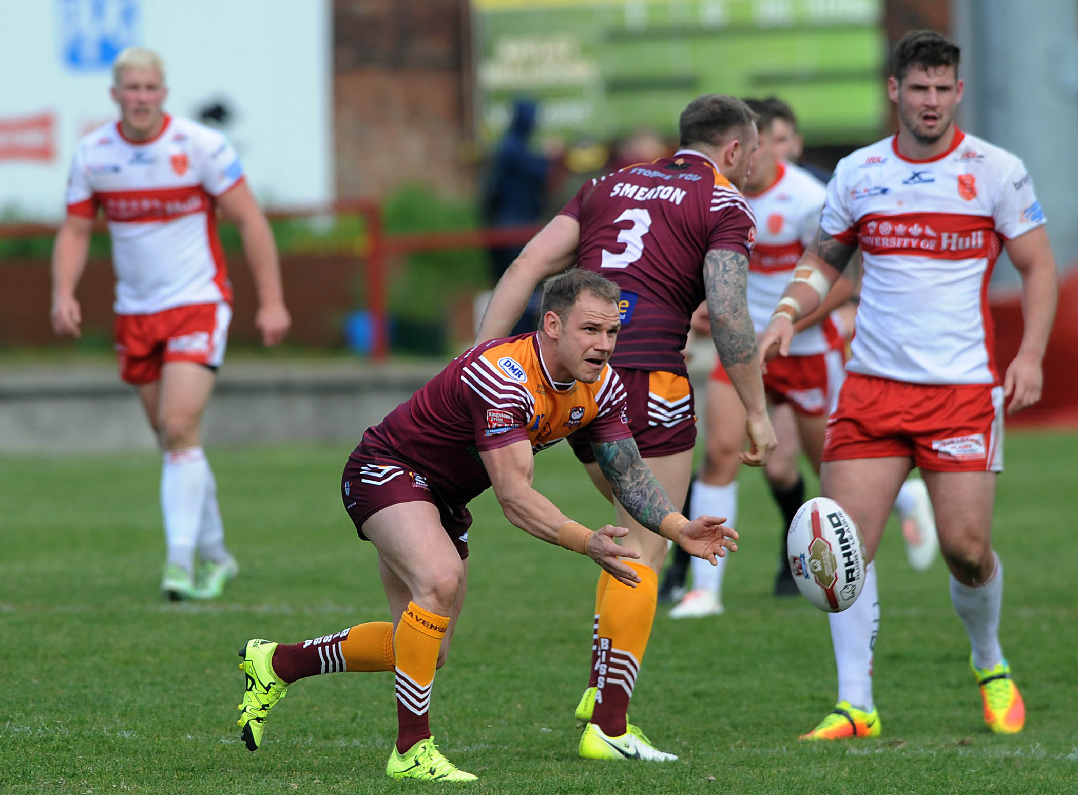 Championship round-up: Batley upset Toulouse, London bounce back, Hall on fire