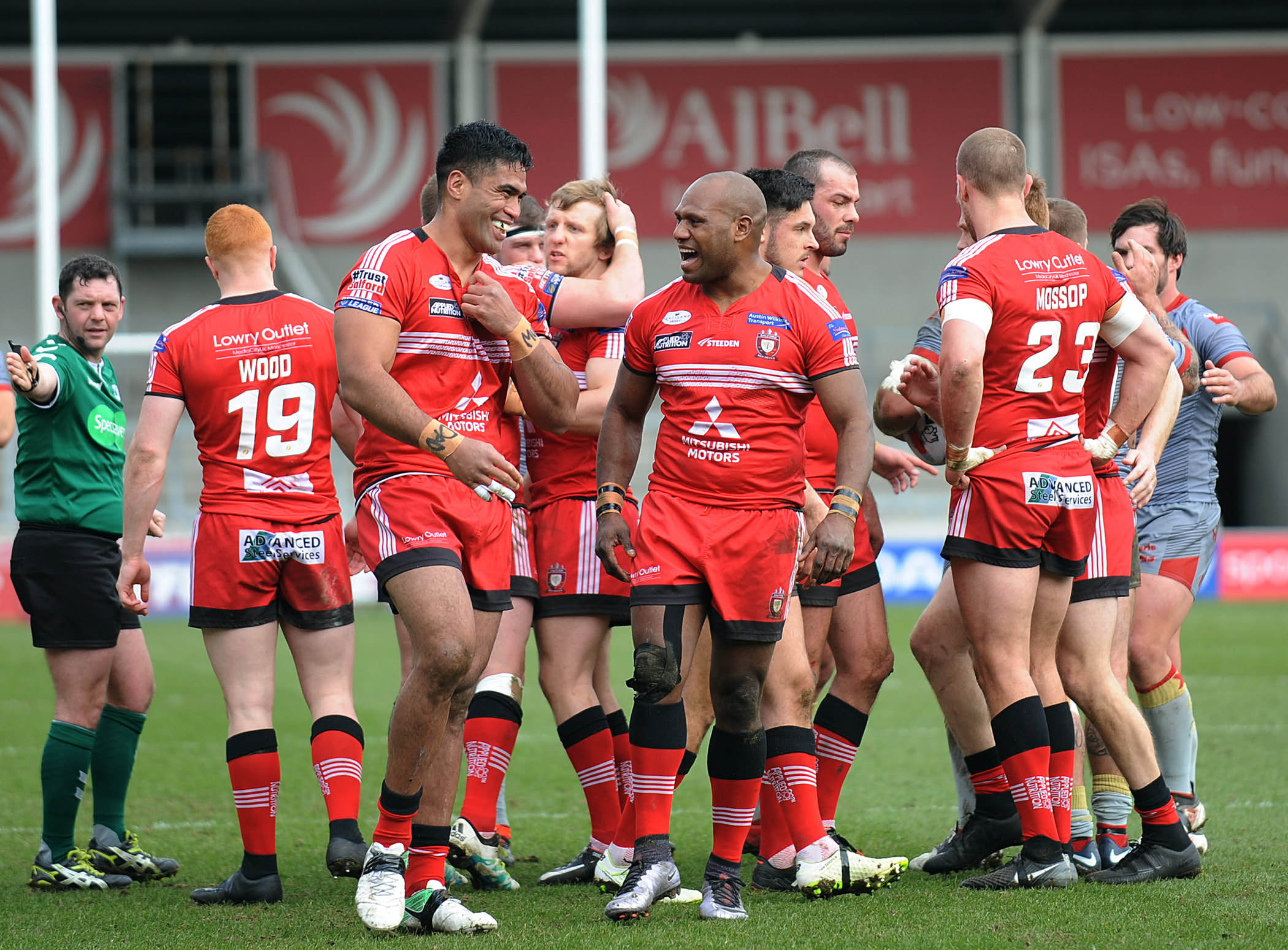 Lovell and Cunningham miss out for London; Four return for Salford