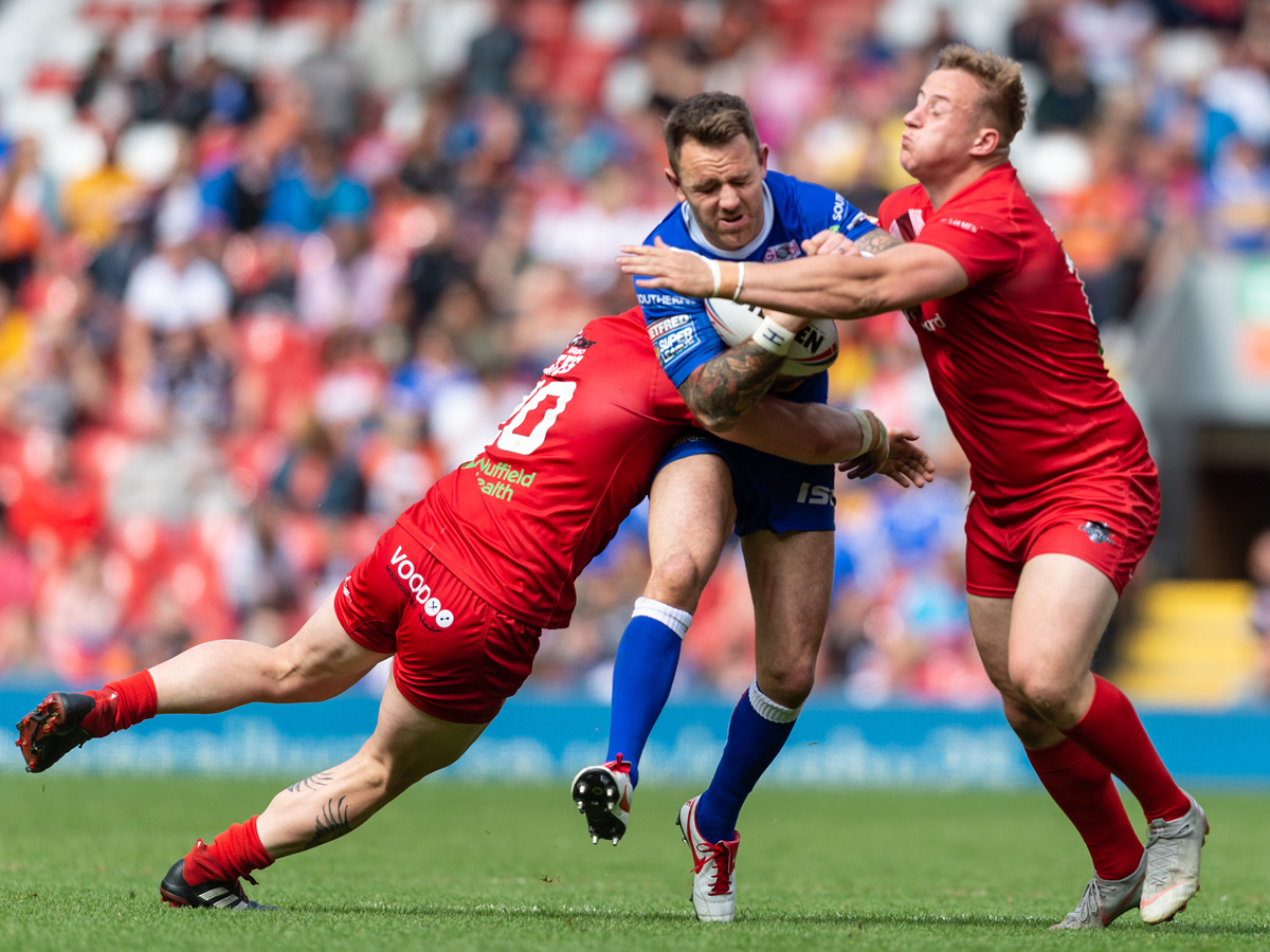 Magic: Leeds hold on to win relegation battle against London
