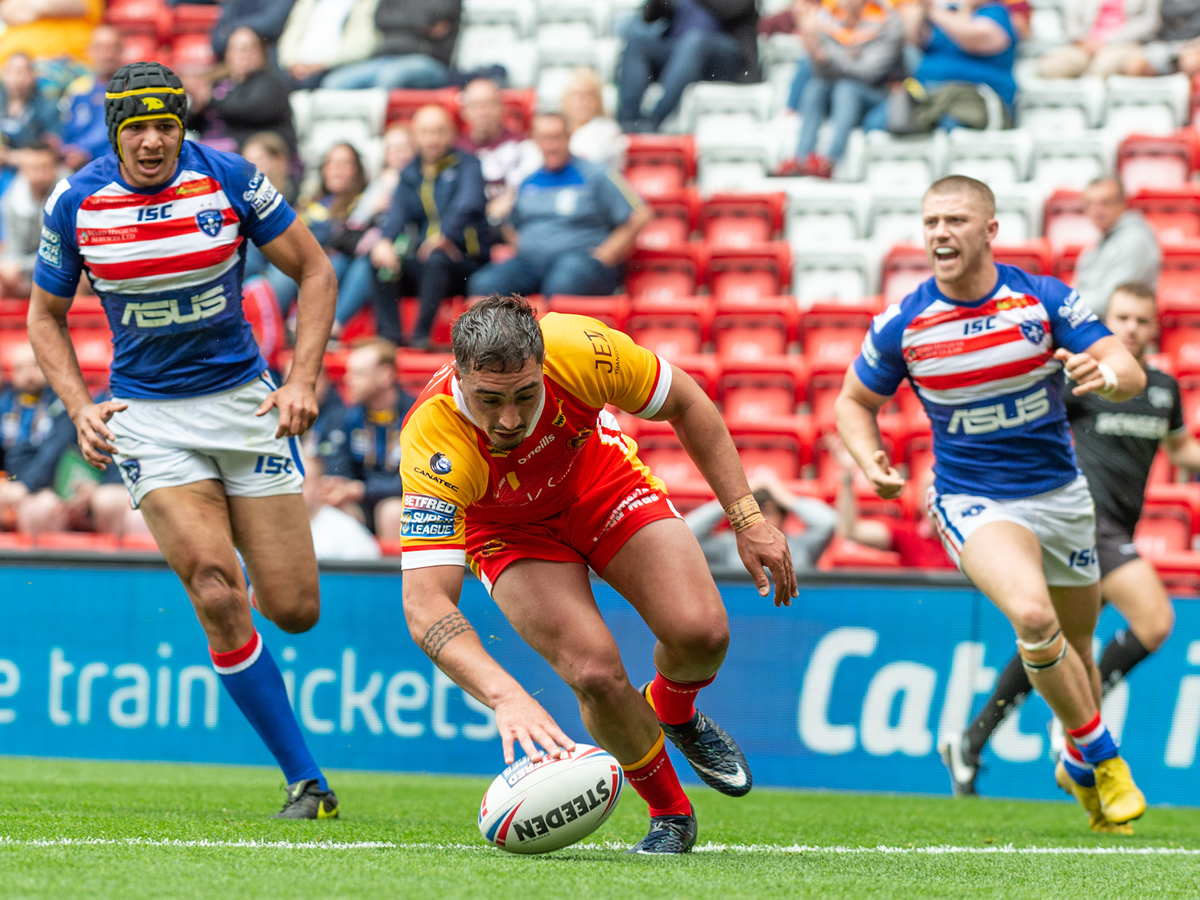 Magic: Catalans leave it late to deny Wakefield fightback – talking points & ratings