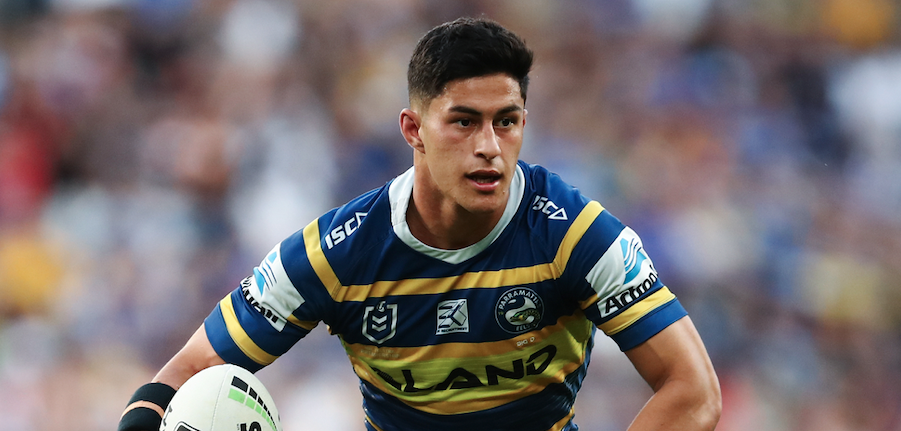 Dylan Brown agrees new deal with Parramatta Eels