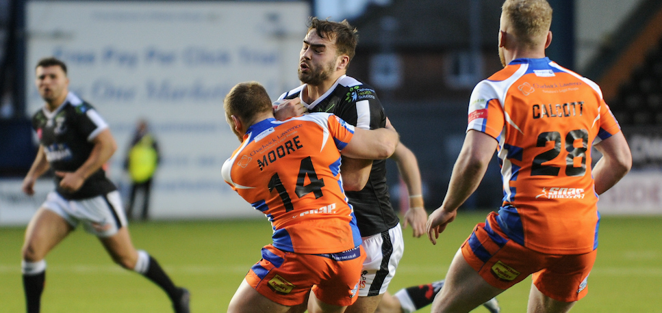 Ted Chapelhow extends Widnes stay